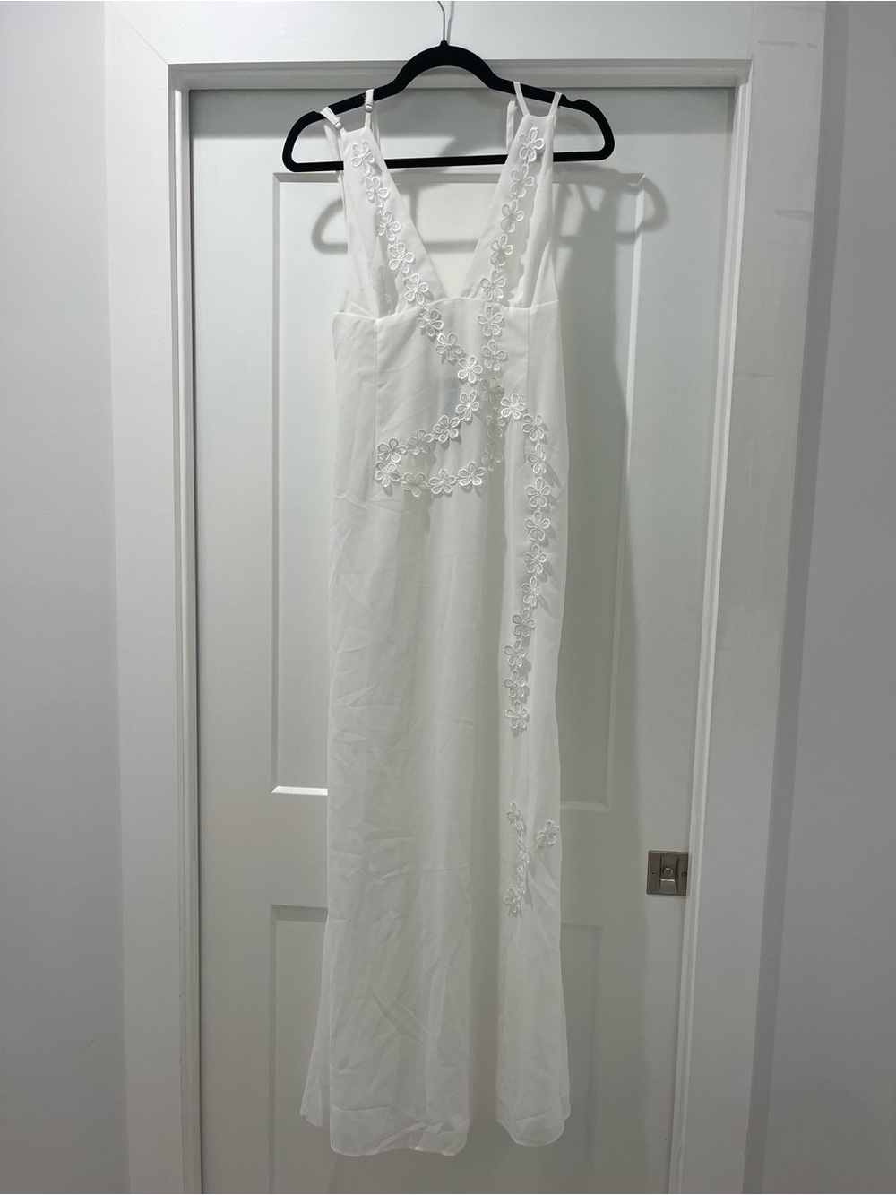 Pretty Little Thing Floral White Maxi Dress